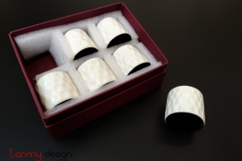Set of 6  napkin rings with hive pattern
